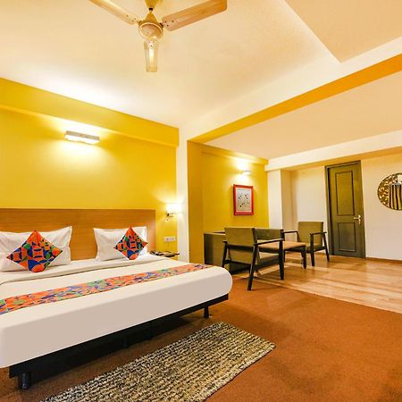 Fabhotel Old Meple Leaf Гургаон Экстерьер фото