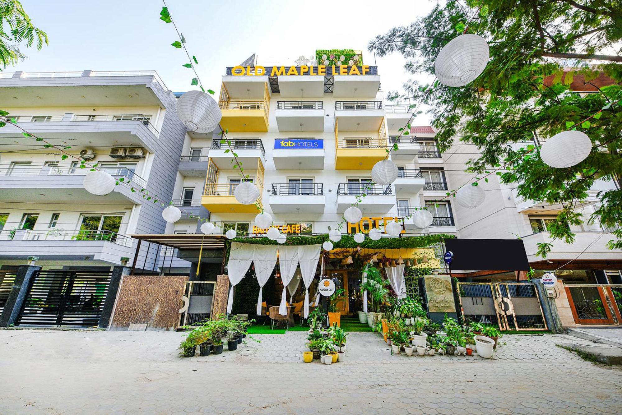 Fabhotel Old Meple Leaf Гургаон Экстерьер фото