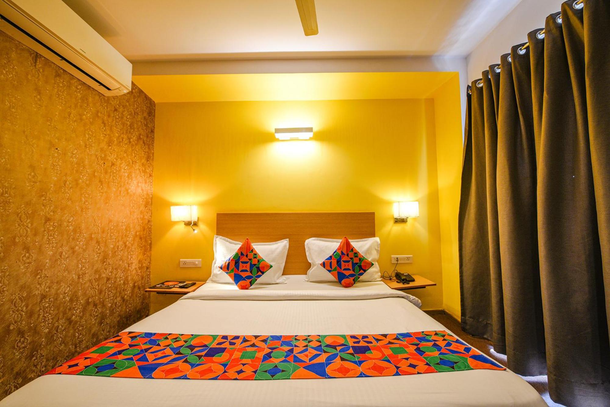 Fabhotel Old Meple Leaf Гургаон Экстерьер фото