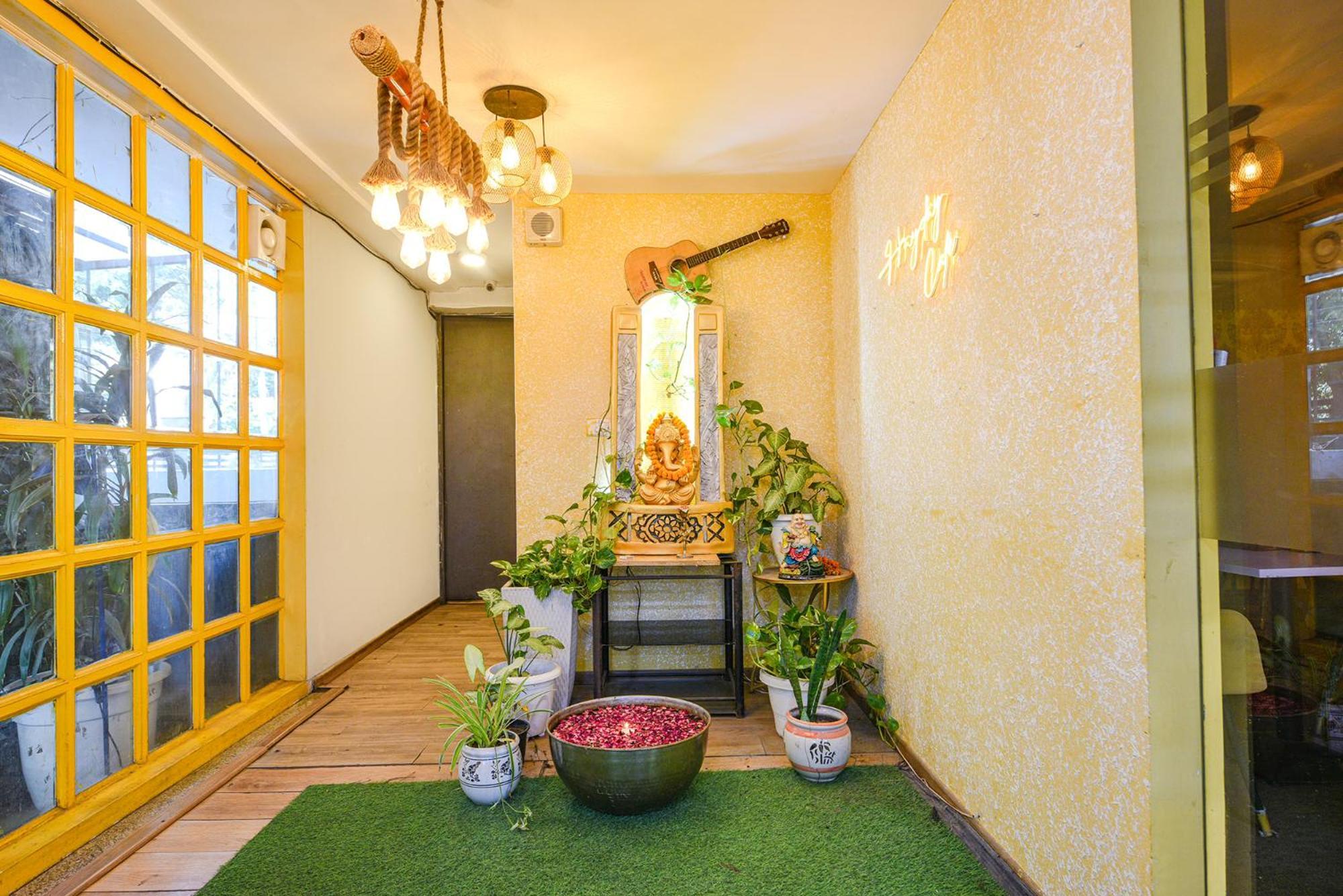 Fabhotel Old Meple Leaf Гургаон Экстерьер фото